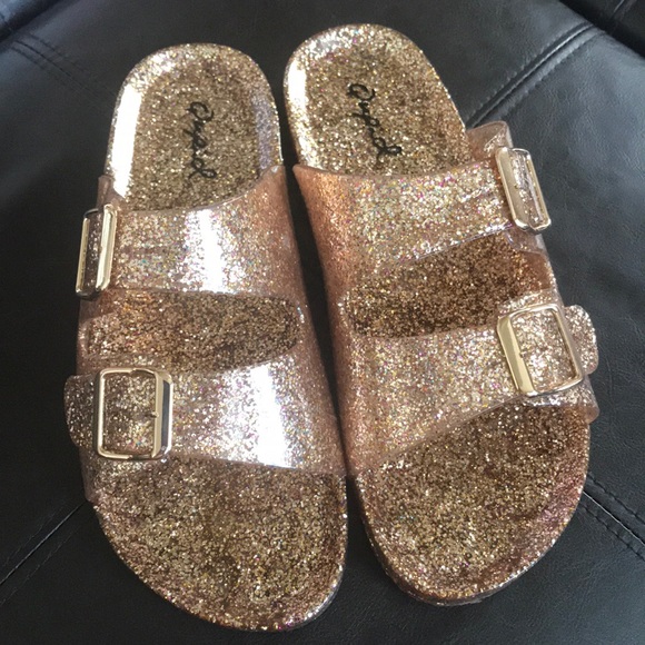 Qupid Shoes - ‼️❌SOLD❌‼️Rose Gold Sandals